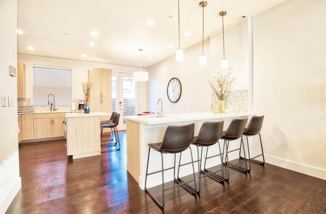 Beautiful 3 Bedroom Townhouse In Old Town North, Brewery District Φορτ Κόλινς Εξωτερικό φωτογραφία