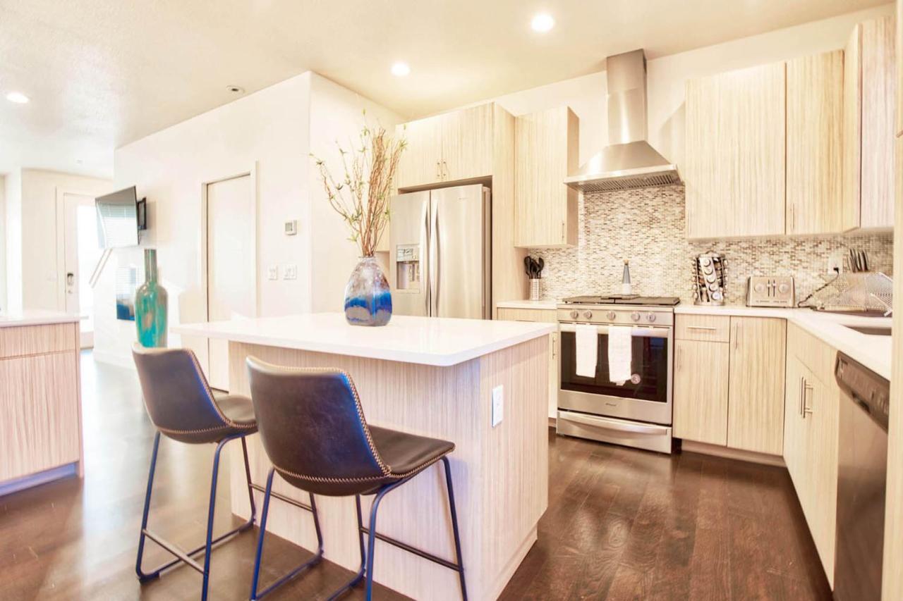 Beautiful 3 Bedroom Townhouse In Old Town North, Brewery District Φορτ Κόλινς Εξωτερικό φωτογραφία